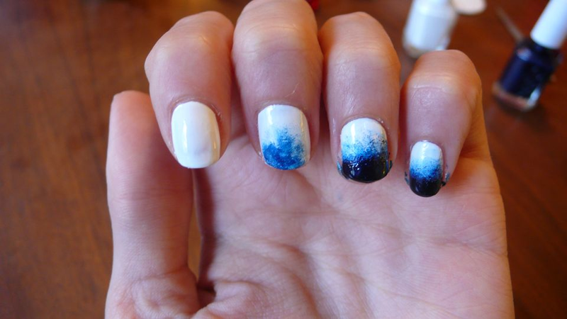 Illustration for article titled How to Master the Art of Ombré Nails